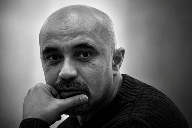 Eugen Eugraph – omul care duce fotografia la adâncime
